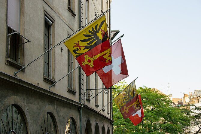 A Self-Guided Audio Tour of Geneva’s Old Town - Tavel House Exterior: Geneva’s Oldest House, Museum Now