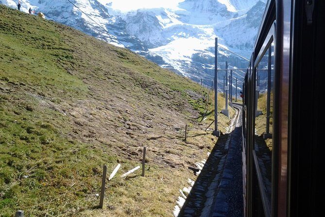 Attraction Ticket: Jungfraujoch Top of Europe self-guided trip - Cableway to Eigergletscher: the scenic change