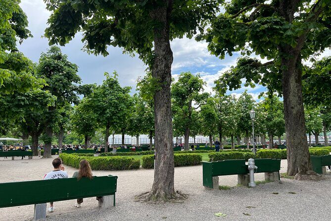 Beautiful Bern's Legends: A Self-Guided Audio Tour - Chäshütte: a cheese shop stop that smells like a plan