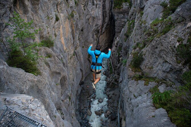 Canyon Swing with OUTDOOR - The gorge walk: sensory tunnels and water that can change everything