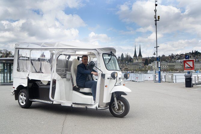 City Tour Plus Lucerne by Etuktuk - Meeting point reality check at Europapl. 5
