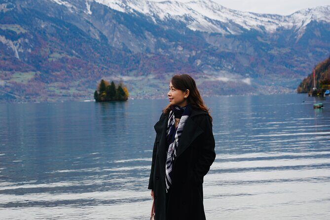 Crash Landing On You Private Day Tour from Zurich - Interlaken: lakes on both sides, mountains all around