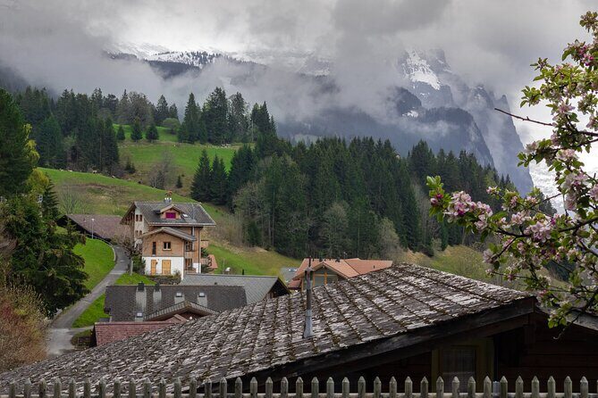 Daytrip to Swiss Villages: Interlaken Grindelwald & Lauterbrunnen - Stop 4: Lauterbrunnen valley vibes and Trümmelbach Falls