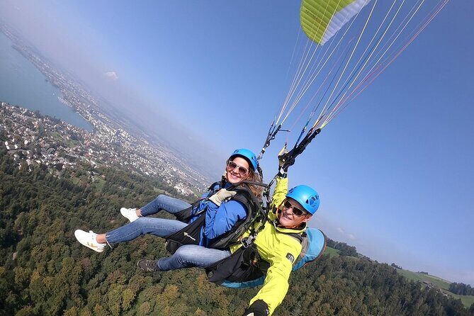 Discovery Flight Lucerne-Engelberg - The Flight Moment: Views Over Lake Lucerne and the Valleys Below