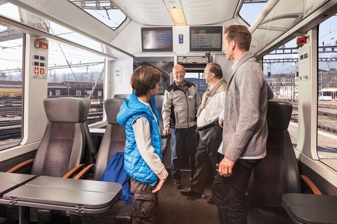 Exclusive Panoramic Train Journey though the Heart of Swiss - Brienz stop for lake-town photos: main sights and Lake Brienz time