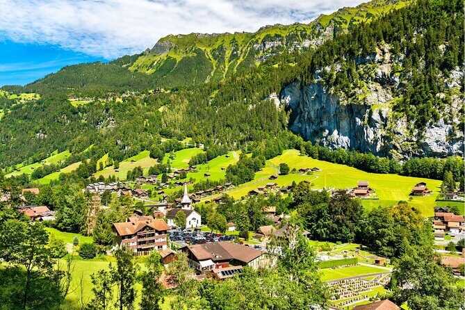 Experience Swiss Countryside on a Private Tour by Car from Zurich - Cheese-farm tasting and St. Beatus cave-area viewpoints near Niederhorn