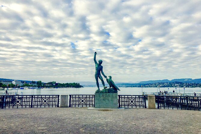 Explore Montreux in 60 minutes with a Local - Casino Barrière: elegance and entertainment in the middle of town