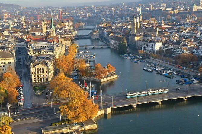 Full-Day Private Zurich Sightseeing Tour and Chocolate Tasting - Getting Picked Up and Moving by Public Transport (Without the Hassle)