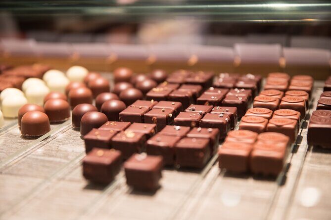 Geneva Chocolate Tour in a Tuk Tuk - How the tastings work at each stop (and what to expect inside)