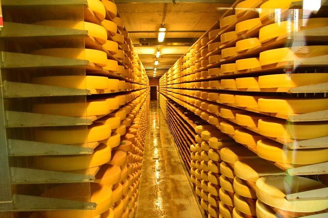 Geneva to Gruyère Private Day Trip. Cheese & Chocolate Tour - Maison de Cailler Chocolate Factory: Tour, Then the Tasting Room