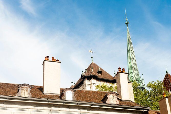 Geneva Walking Tour for your private group with an official guide - Tavel House and Collège Calvin: two stops that reward close attention