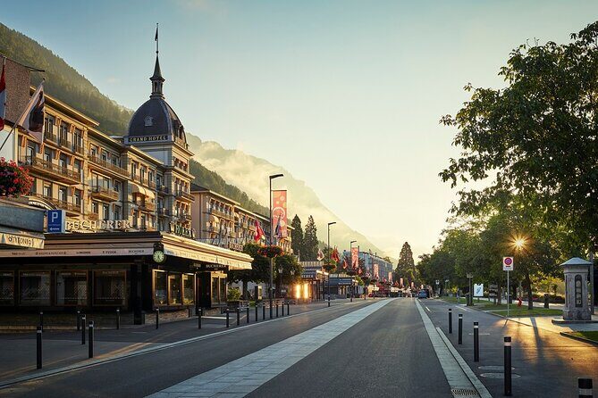 Grindelwald, Interlaken & Lauterbrunnen Day Trip from Zurich - Timing, weather, and why winter can feel tighter