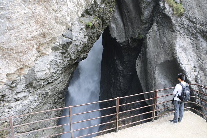 Interlaken Full-Day Highlights Tour with a Local by Private Car - Giessbach Falls and the funicular ride: Stop 6