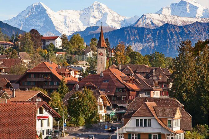 Interlaken: Private Car Tour to Swiss Villages, Capital & Castles - Spiez and Thun: Lakeside Towns With Castles You Can Actually Reach