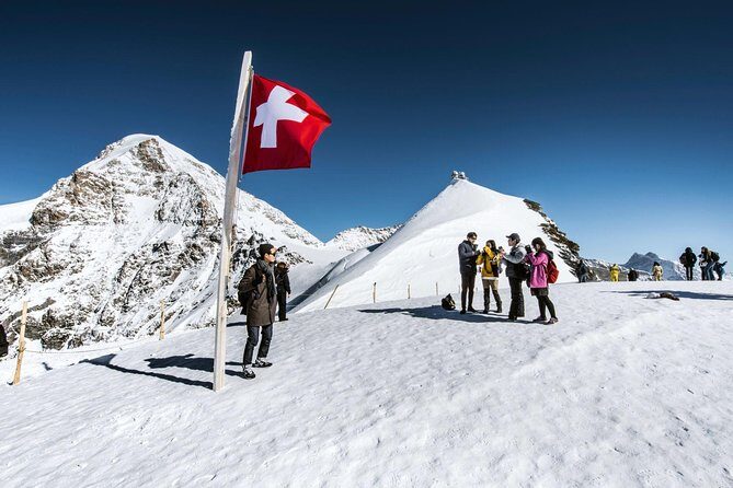 (KTL364) - Small group tour Jungfrau and Interlaken from Lausanne - Interlaken free time: a real break from the mountain rush