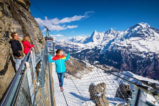 (KTZ362) - Schiltorn, 007 World, small group from Zurich - Interlaken shopping time plus a quick Bernese Oberland taste