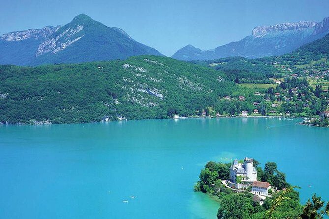 Lake Annecy Private Day Trip from Geneva - The Annecy stretch: Old Town canals, Chateau time, and lake views