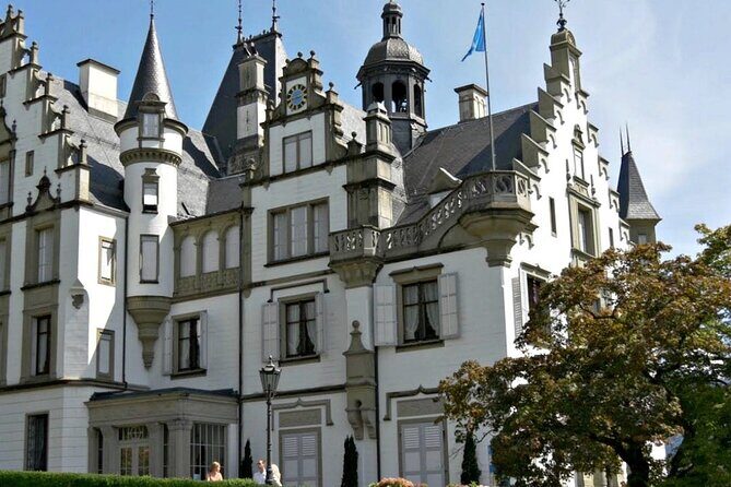 Lucerne Lakeside and Villas Private Walking Tour - The walk itself: flat ground most of the way, with real hills