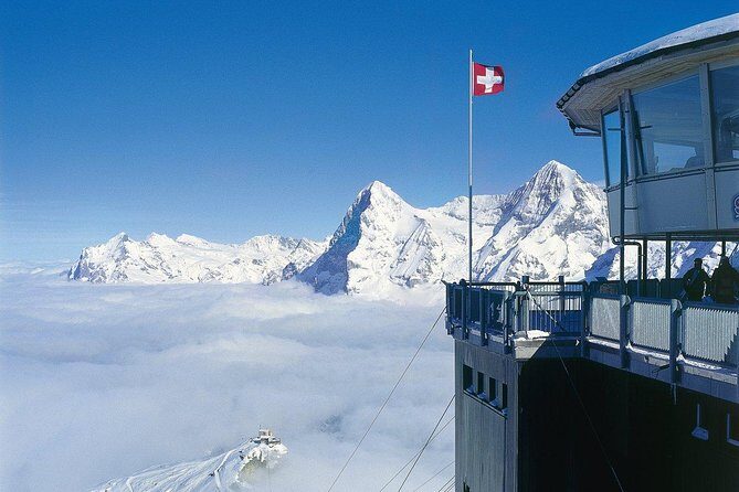 Mt. Schilthorn & Mürren Private Day Trip from Interlaken - Interlaken to Lauterbrunnen: a smooth start to big-mountain Switzerland