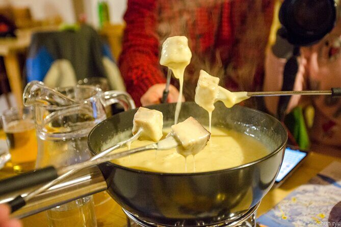 Night Sledding with Fondue - Night sledding at 6 pm: the real appeal in Interlaken