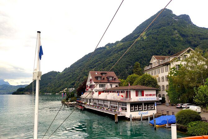 Panoramic E-Bike Tour with a Lake Cruise - Brunnen and the Swiss Army Knife Visitor Center