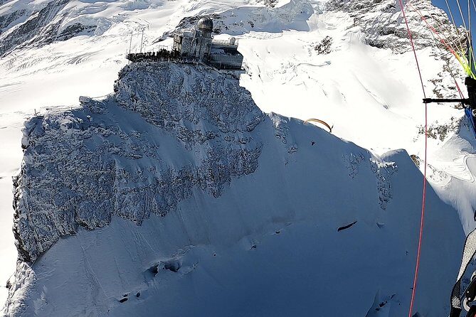 Paragliding Tandem in Switzerland - Clothing and footwear: the small details that change everything