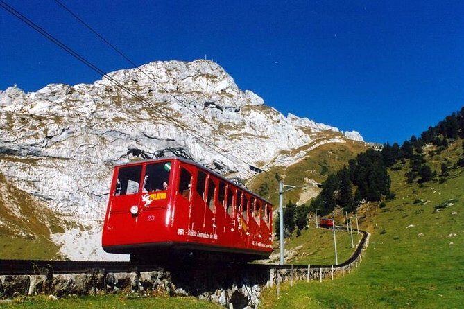 Pilatus Panorama: Exclusive Private Golden Round Trip from Zürich - From Zürich to Luzern: The 50-Minute Train That Sets the Tone