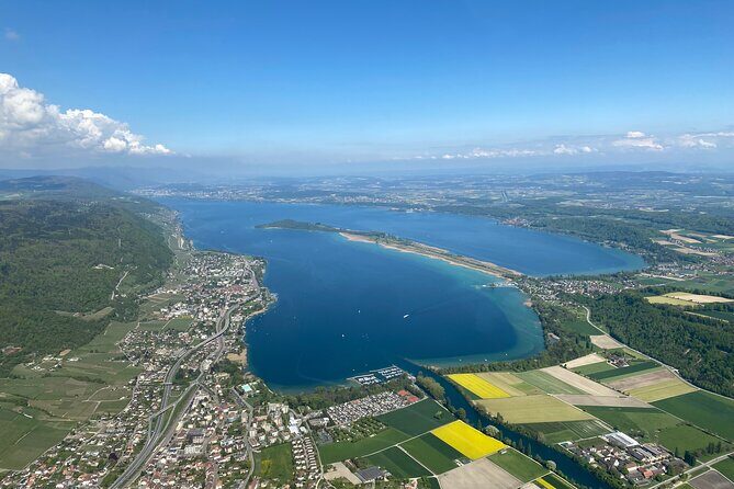 Private helicopter tour to Jura and Seeland - a beautiful sightseeing flight - Why the Jura route works so well in one flight