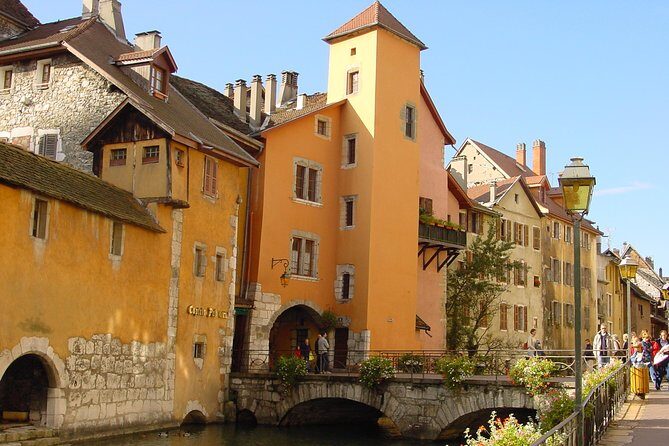 Private Tour to Annecy, from Geneva - Château d’Annecy: castle views without pretending you have all day