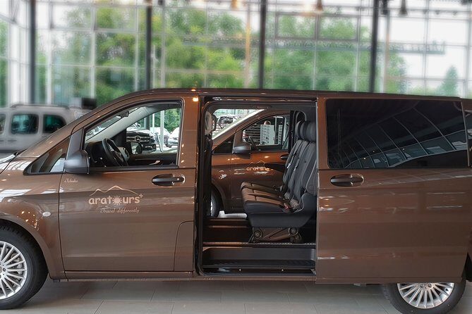 Private Transfer from Grindelwald to Zurich Airport - Why this private transfer works when trains get messy