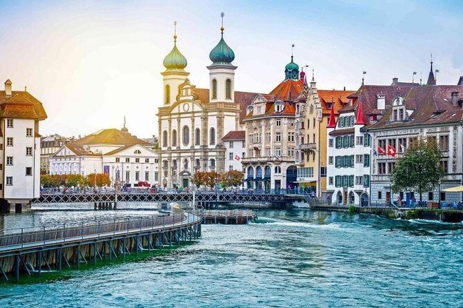 Private Transfer: Lucerne to Zurich Airport ZRH by Luxury Van - The Ride: Comfort, Door Handling, Water, and a Cleaner Feel