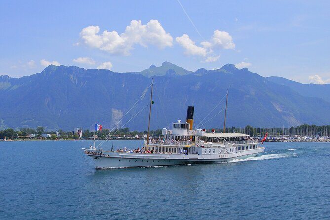 Round trip cruise from Vevey to Chillon - Boat comfort and the Belle Époque feel on CGN