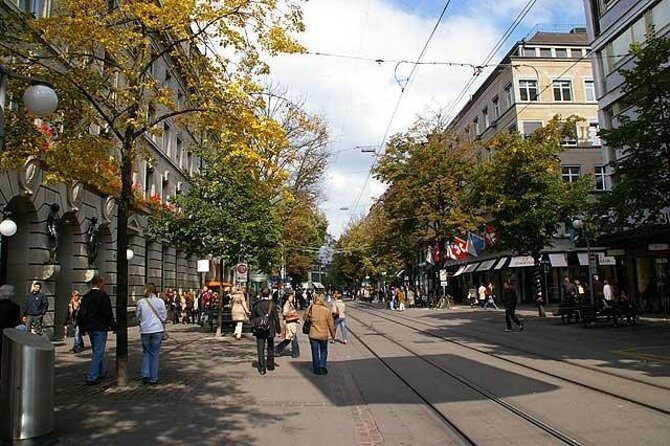 Walking tour of Zurich - your first overview of the city (Private Tour) - Key highlights you’ll care about
