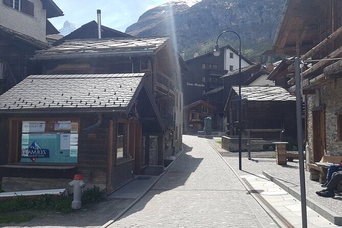 Zermatt 2-Hour Small Group Village Walk - Mountaineers’ cemetery and the reality behind the Matterhorn legend