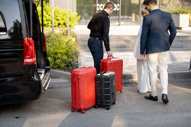 Zurich Airport Stress-Free Private Transfer - Finding your driver at Zurich Airport without wandering