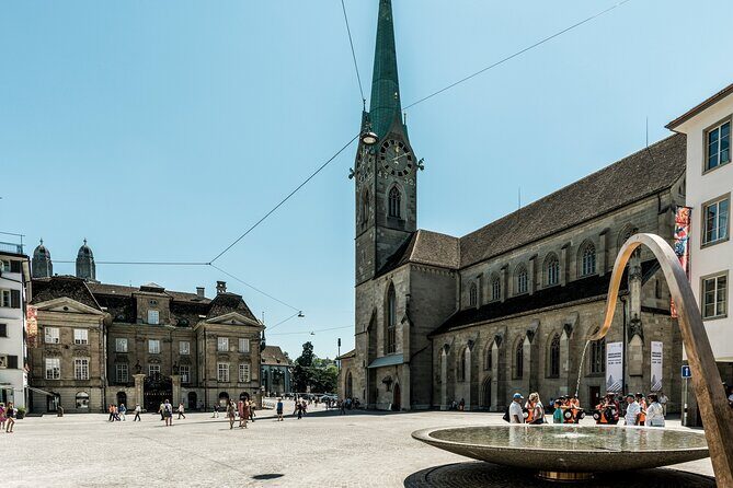 Zurich Highlights with Lake Cruise & Optional FIFA Museum Ticket - Zurich in a Tight 3 Hours 45: What This Tour Does Well