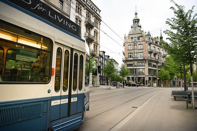 Zurich Sightseeing Private Walking Tour - Price and value: what you’re really paying for at $440 per group