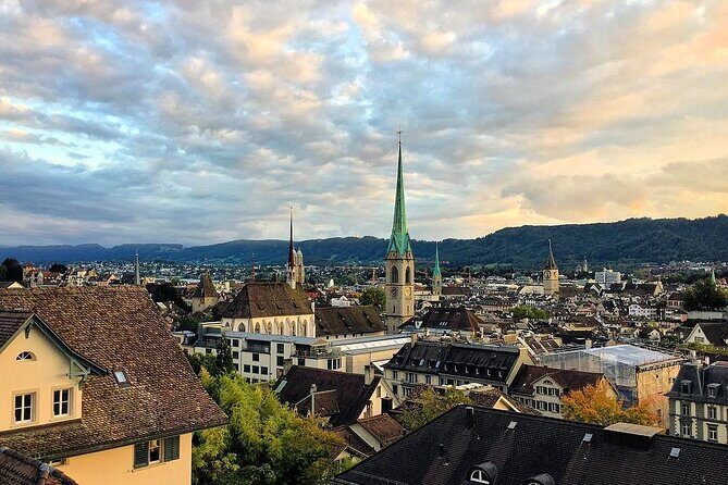 Zurich Small-Group Walking Tour Including a Lake Cruise - Lindenhof: Zurich’s quiet lookout in the middle of it all