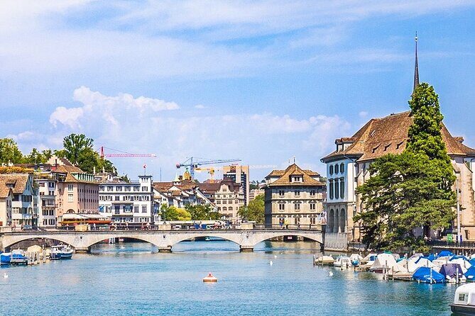Zurich Small-Group Walking Tour Including a Lake Cruise - Group size, guide style, and why it feels personal