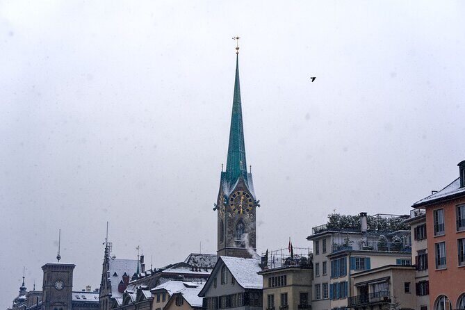 Zurich’s Enchanted Christmas: A Festive Journey - Werdmühleplatz and the Singing Christmas Tree: A Real-World Holiday Moment